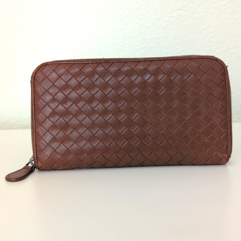 Bottega Venetta Intreciato Woven Wallet